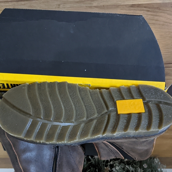 Doc Martin distress leather brown boots size 10 - Picture 4 of 8